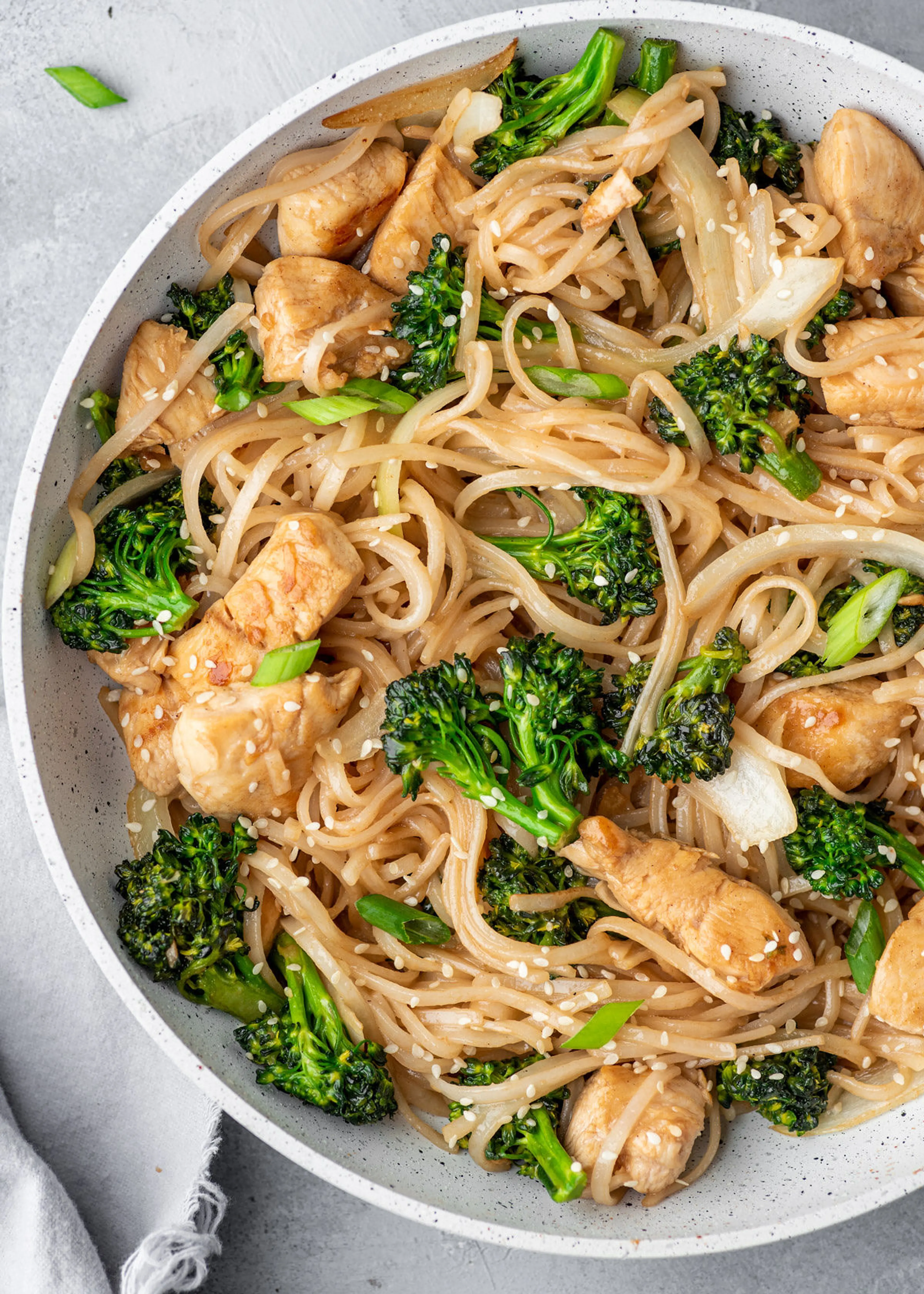 Chicken Broccoli Stir Fry Noodles