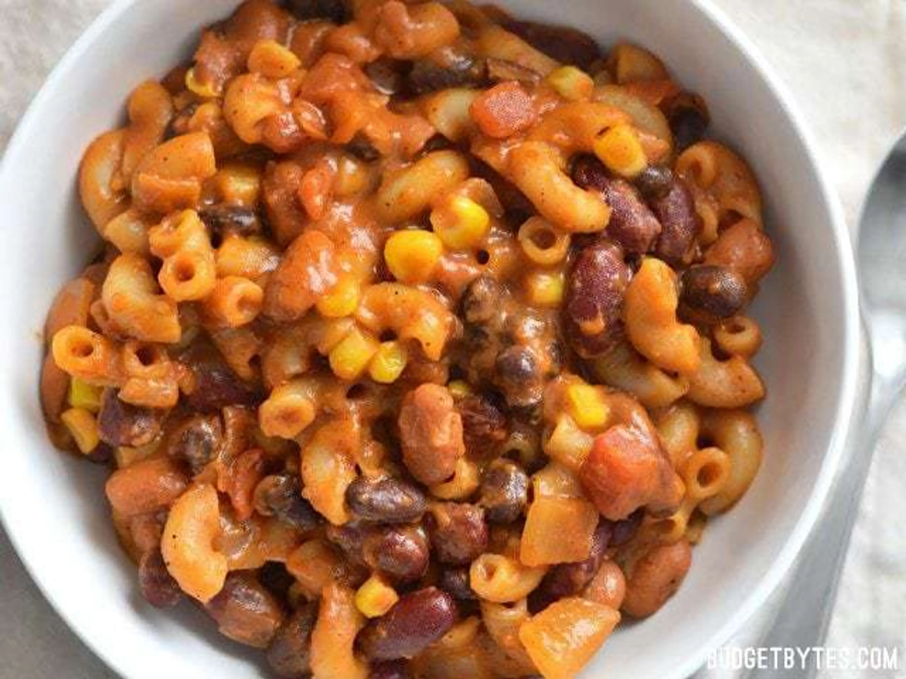 One Pot Cheesy Vegetarian Chili Mac