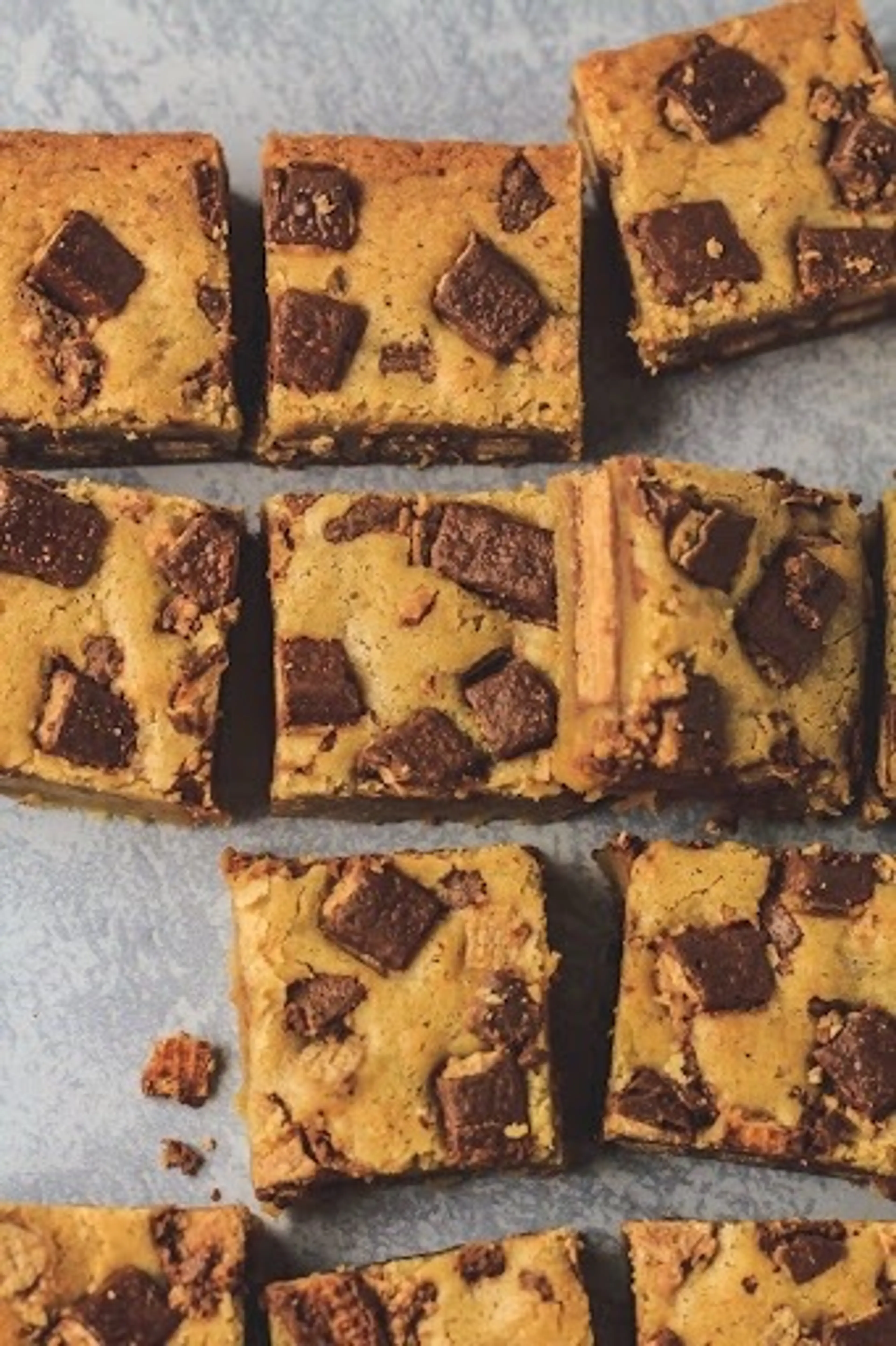 Fudgy KitKat Blondies