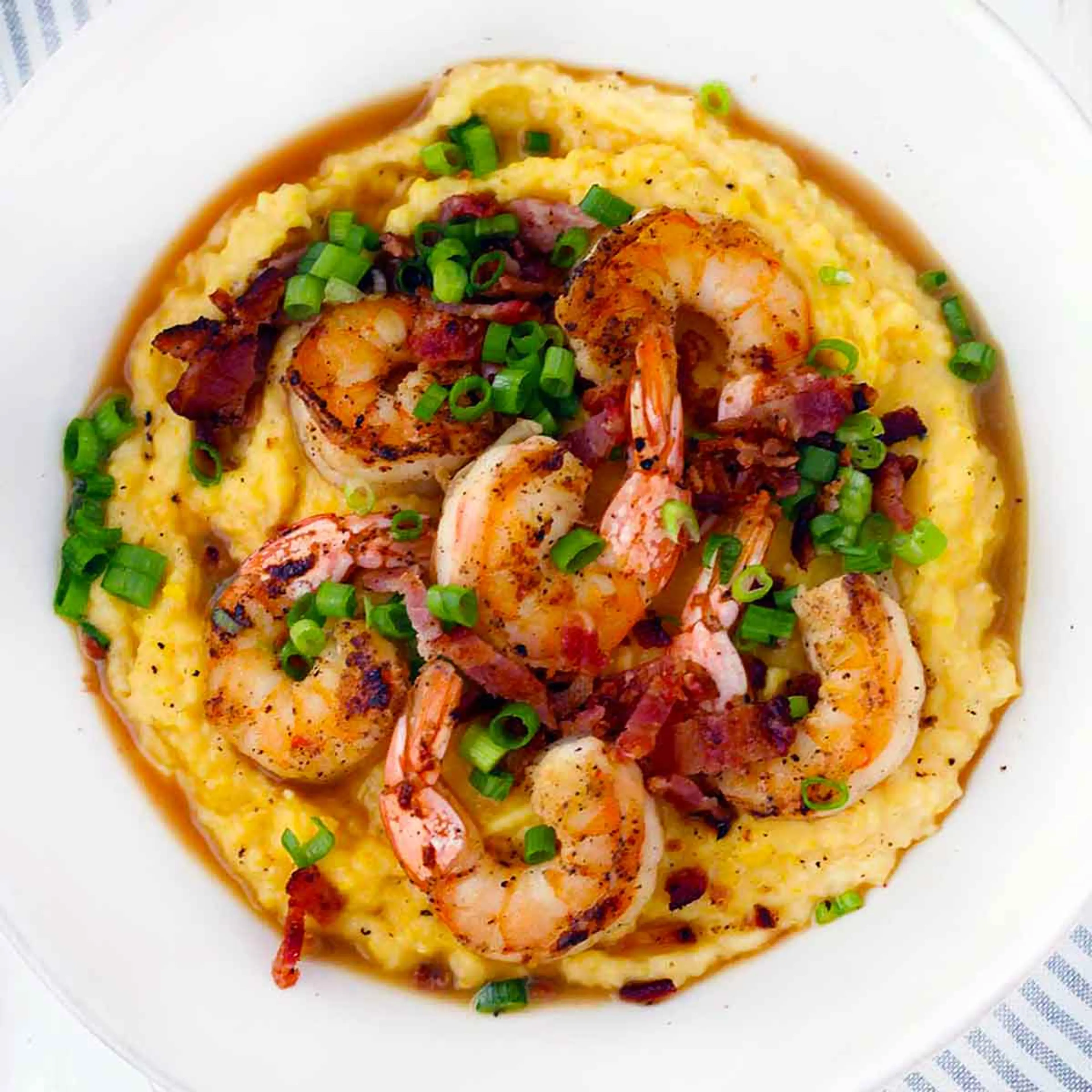 Easy Classic Shrimp and Grits