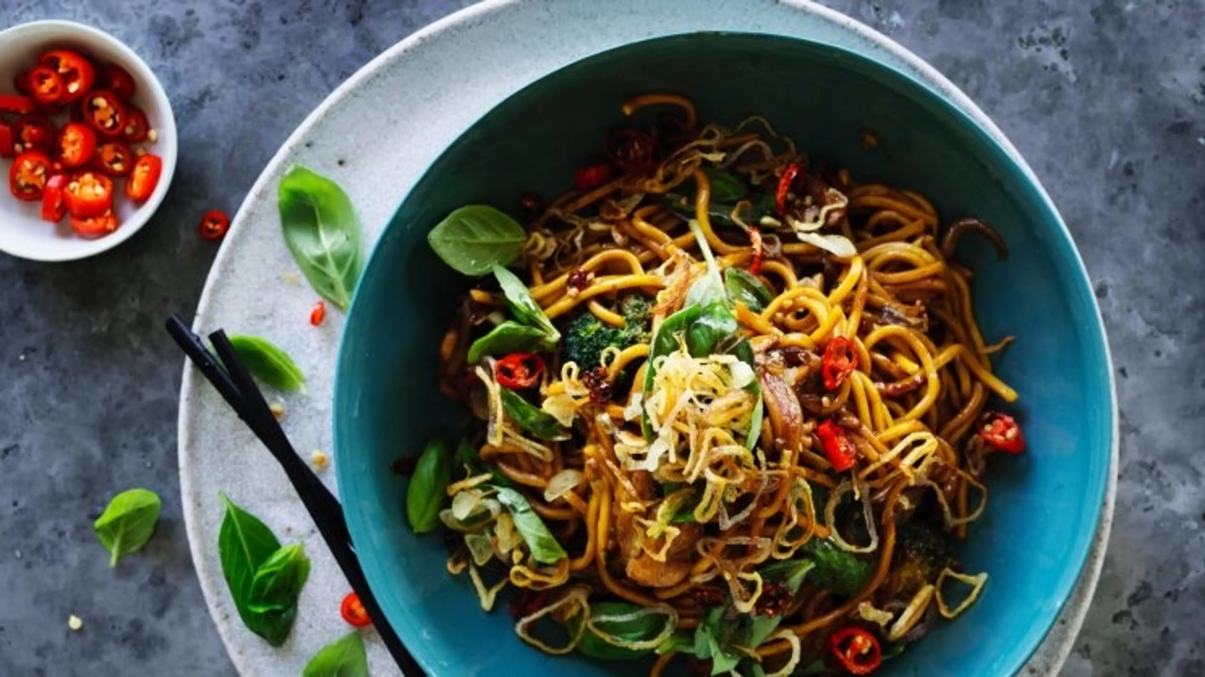 Stir-fry of chicken with hokkien noodles