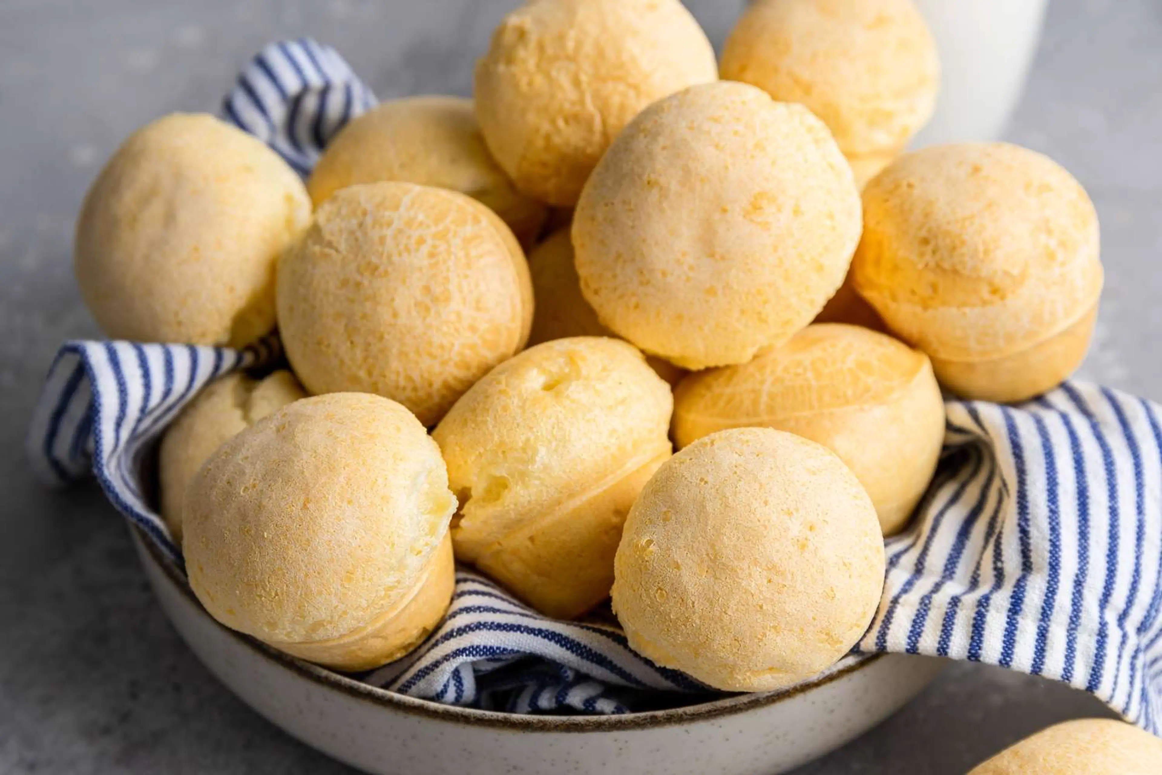 Easy Brazilian Cheese Bread (Pão de Queijo)