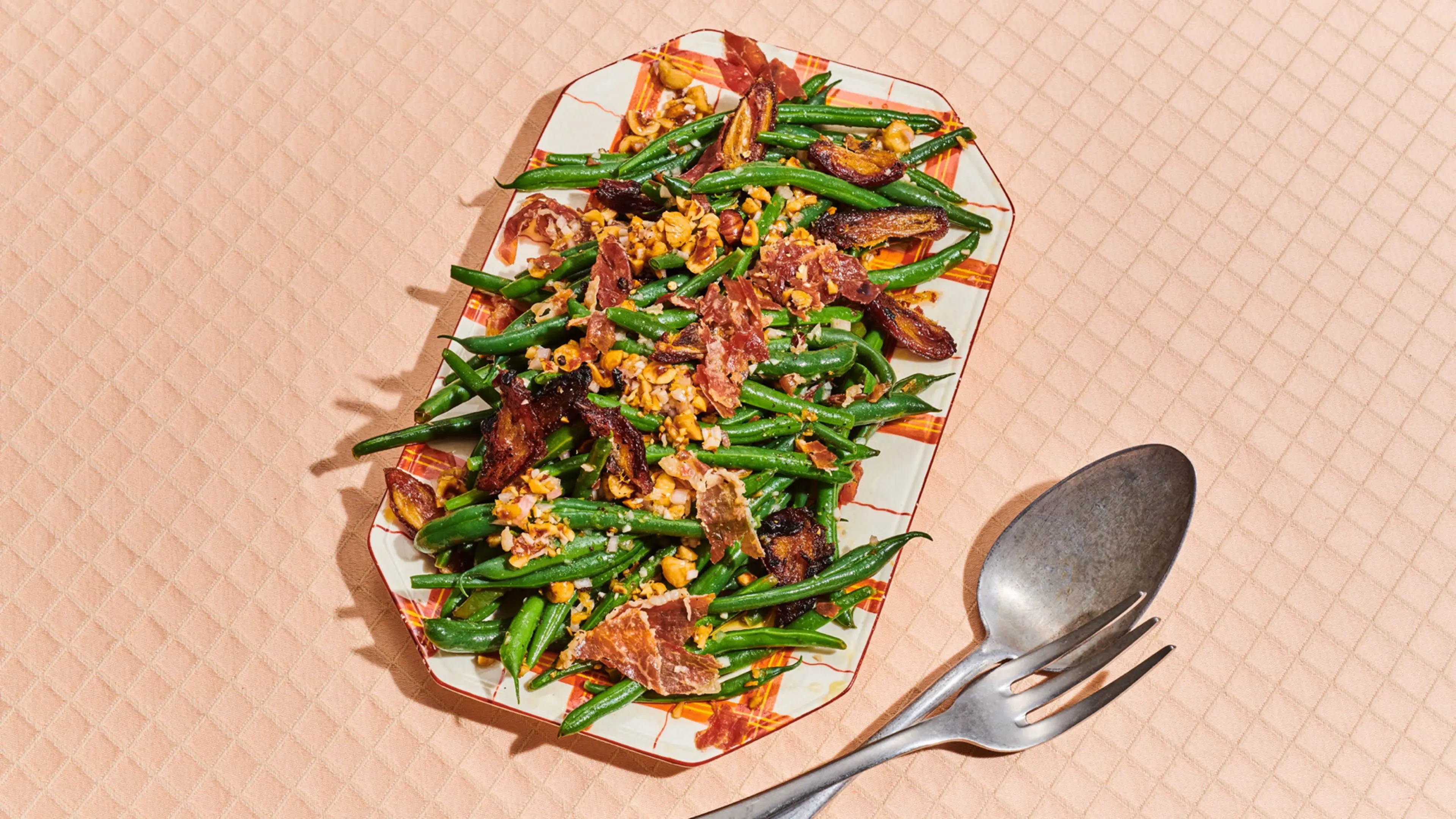 Hazelnut Green Beans With Prosciutto and Dates