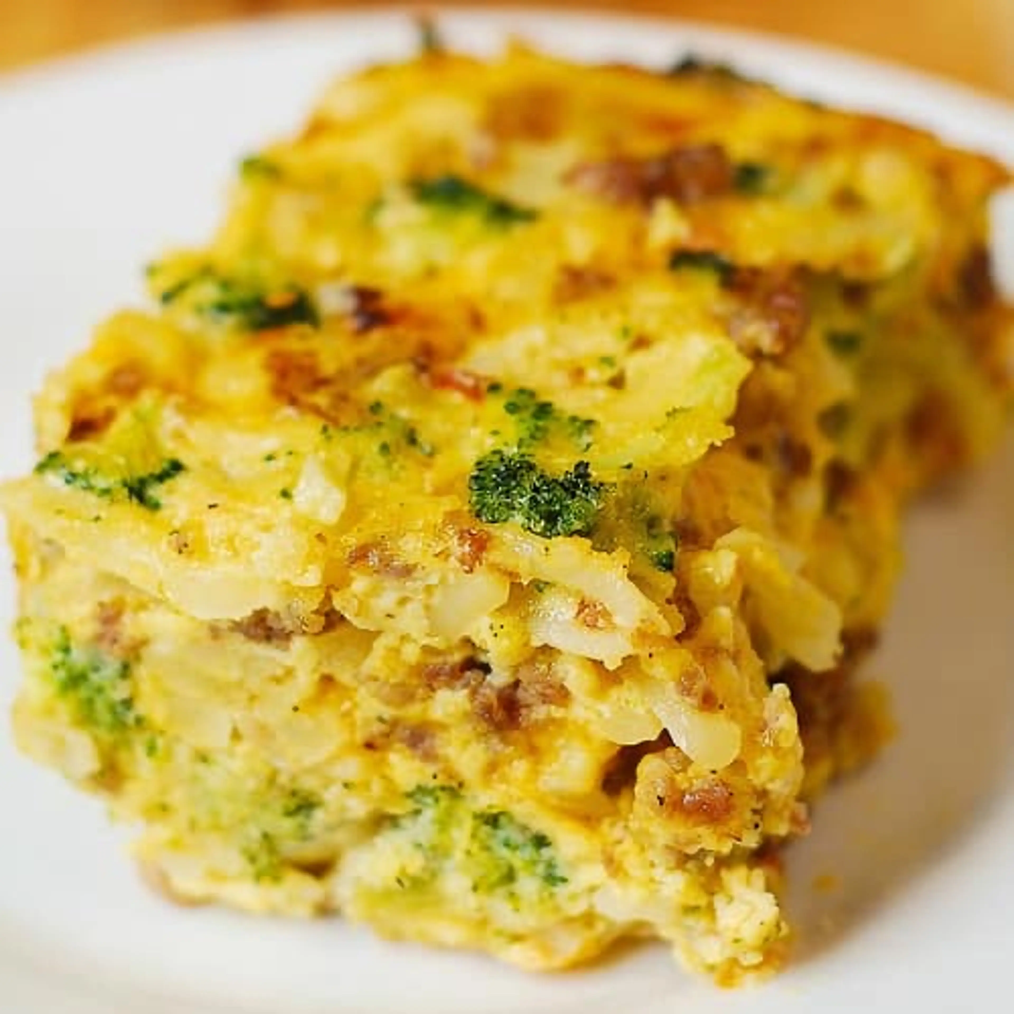 Hash Brown, Broccoli, Sausage and Egg Breakfast Casserole