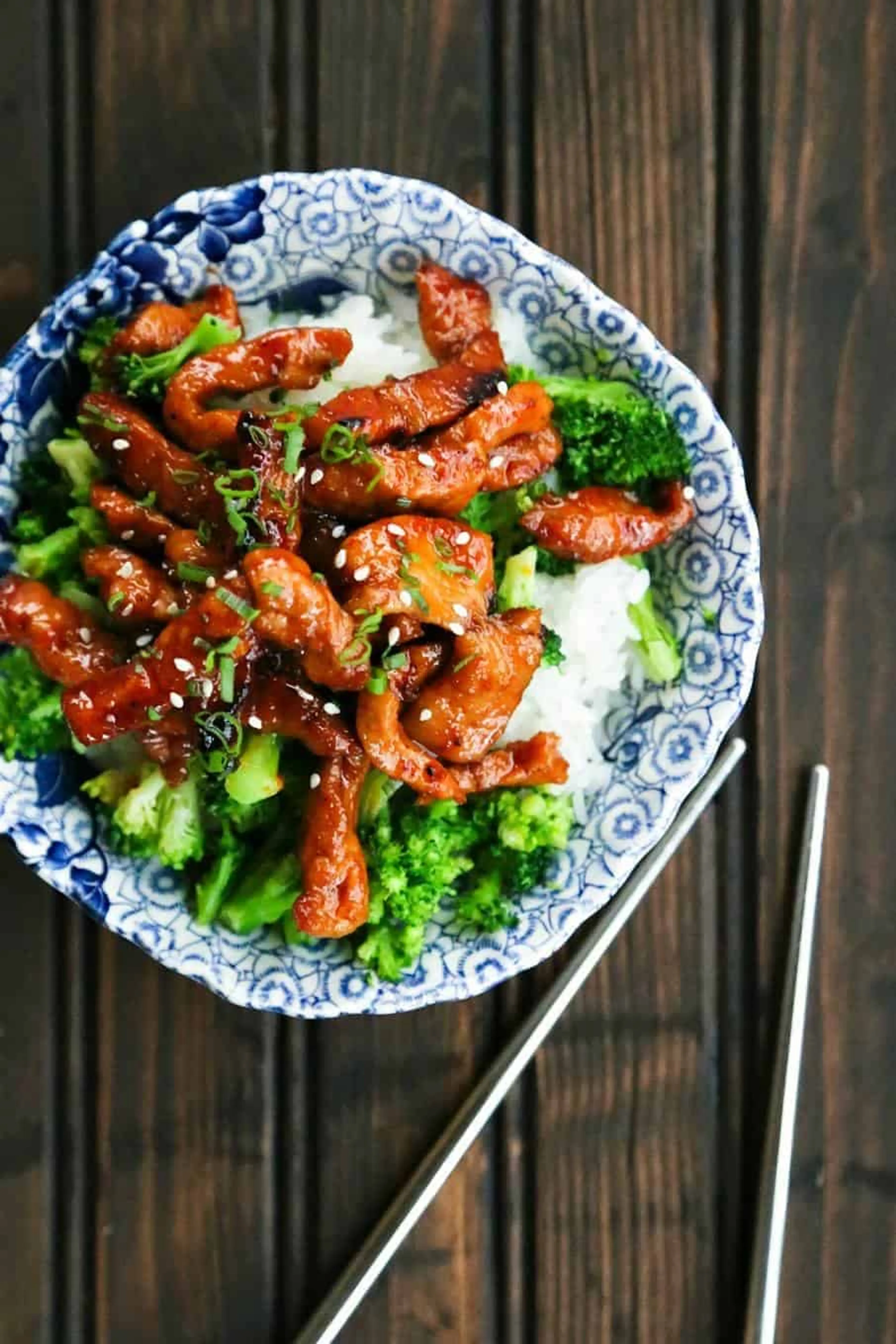 Easy Garlic Ginger Glazed Sticky Pork