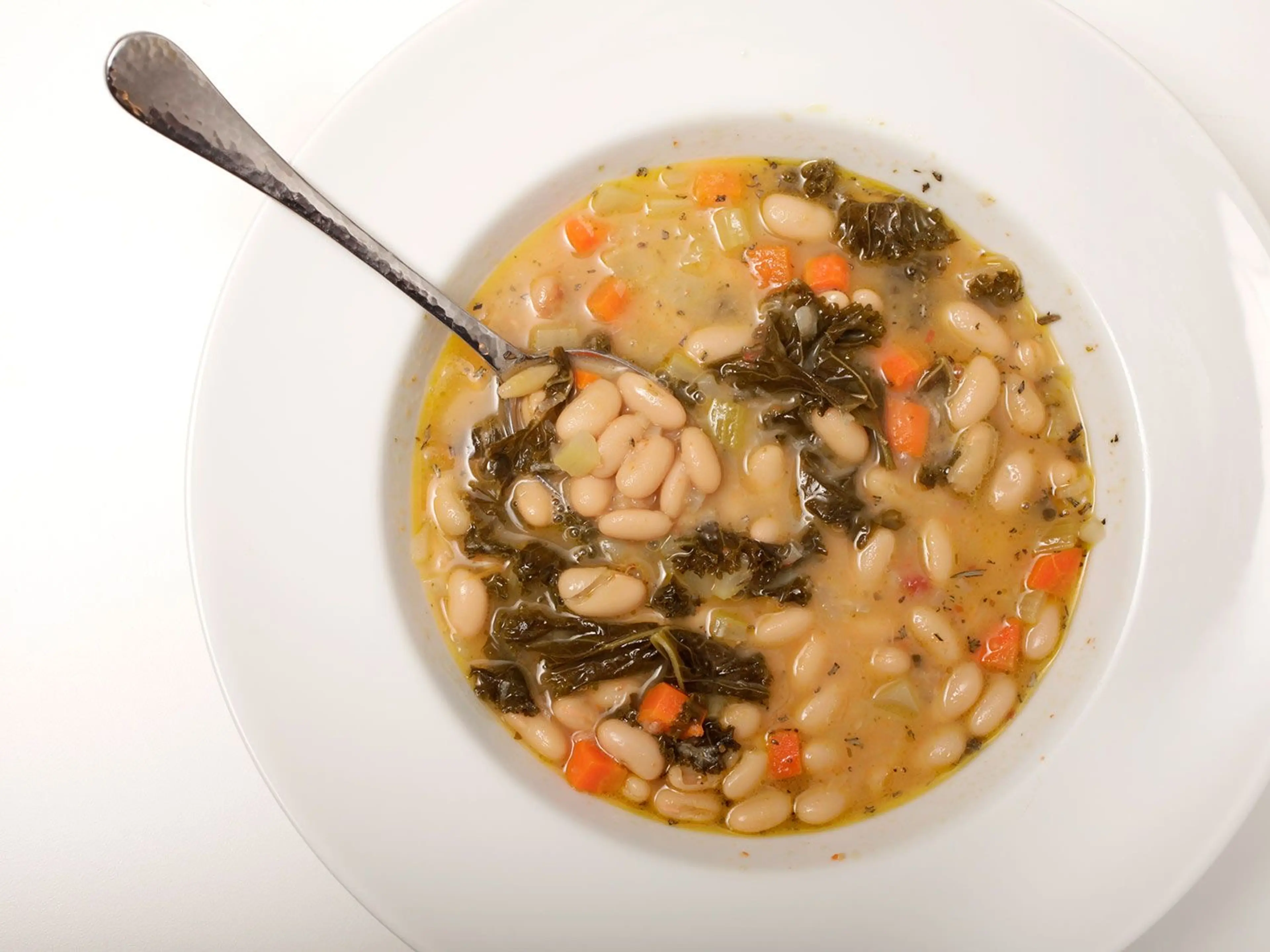 30-Minute Tuscan White Bean Soup Recipe