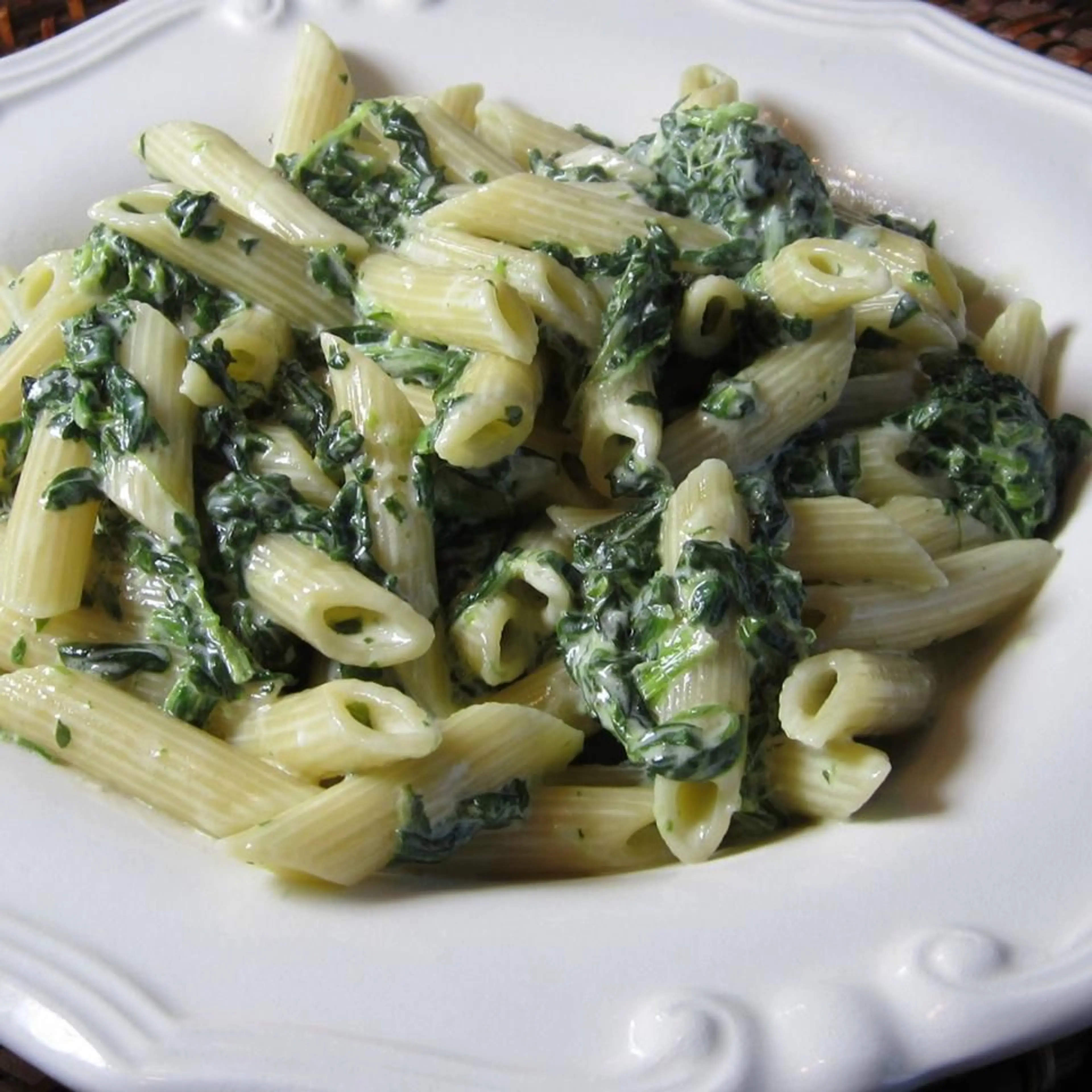 Spinach Alfredo Sauce (Better than Olive Garden)