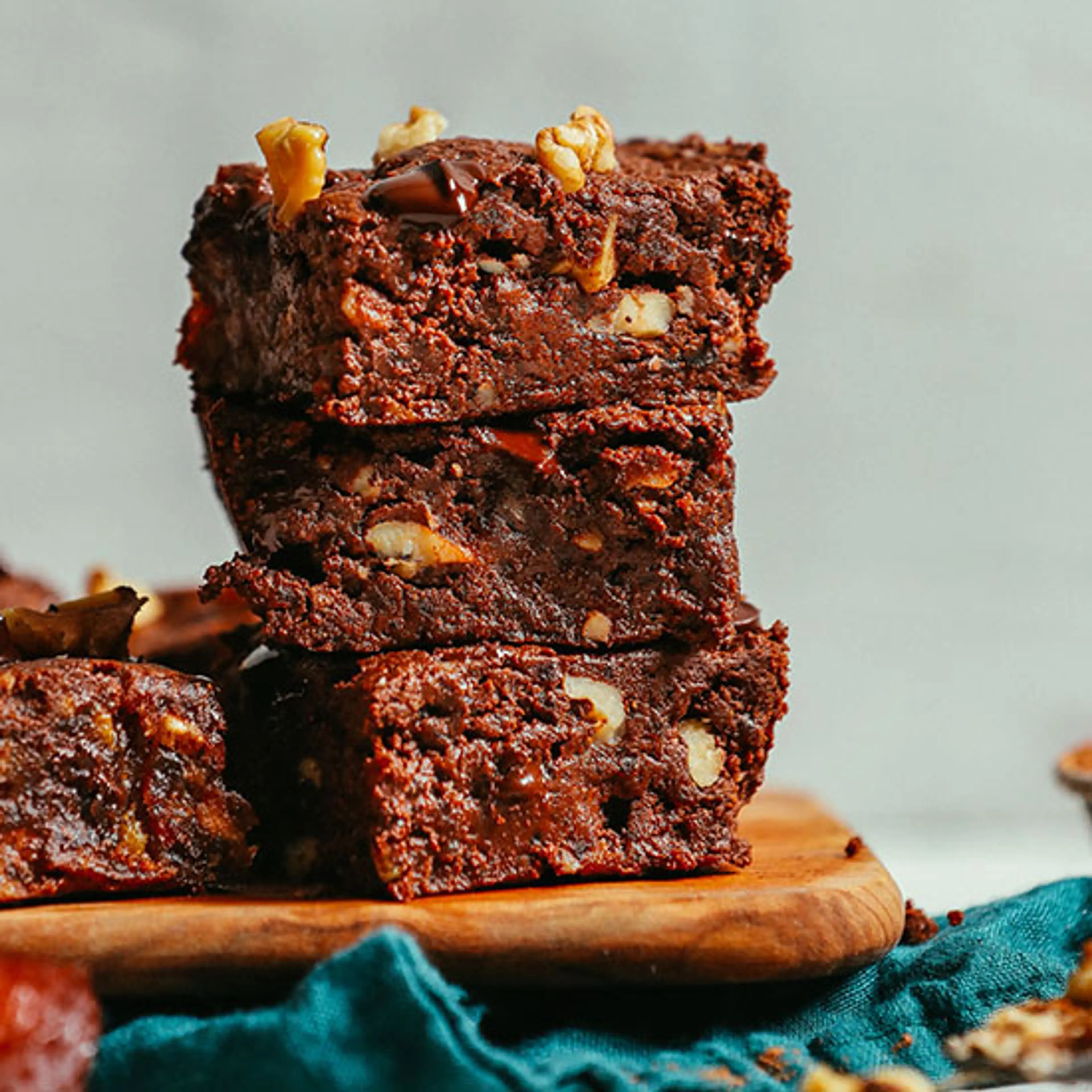 4-Ingredient Easy Vegan Brownies