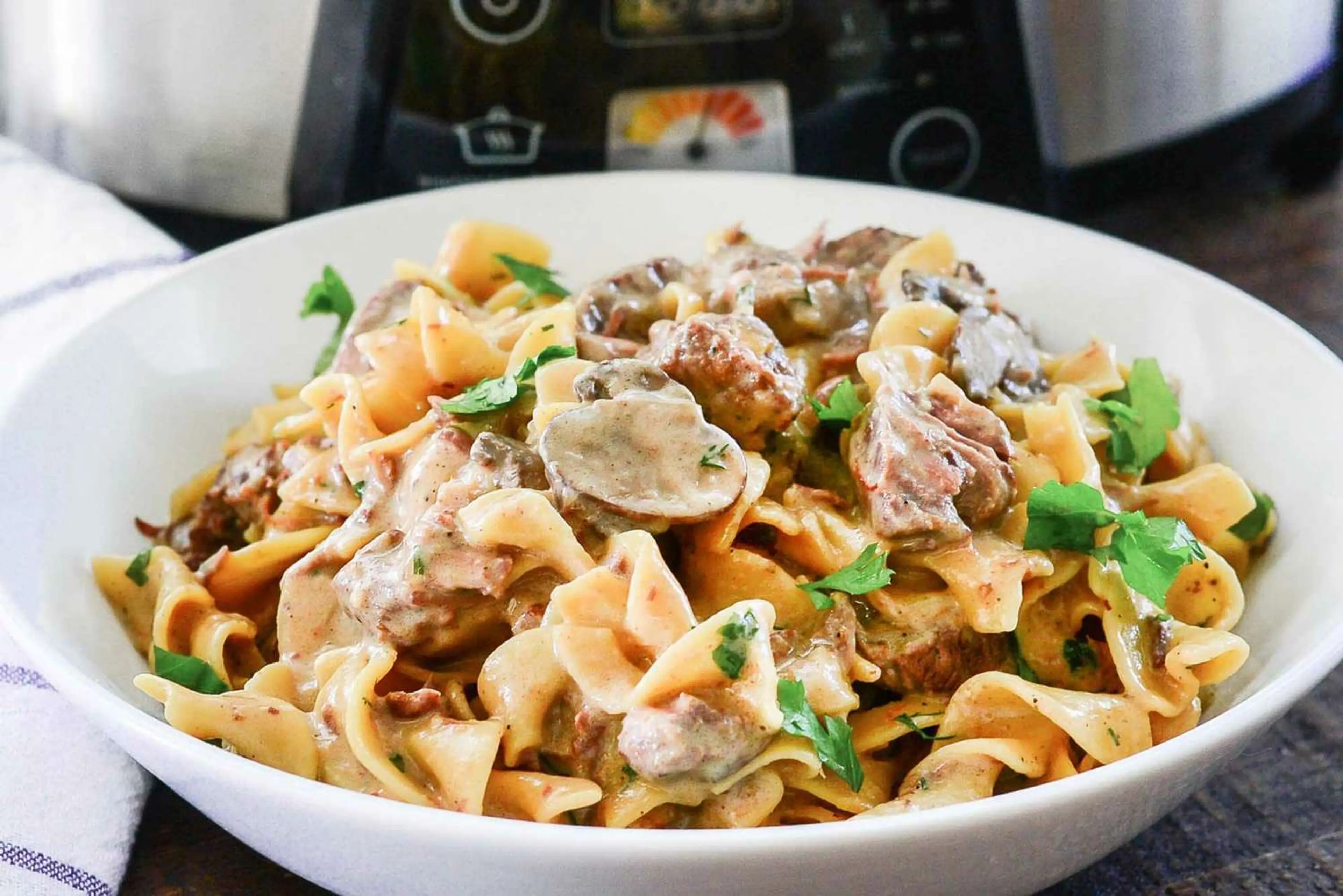 Slow Cooker Beef Stroganoff