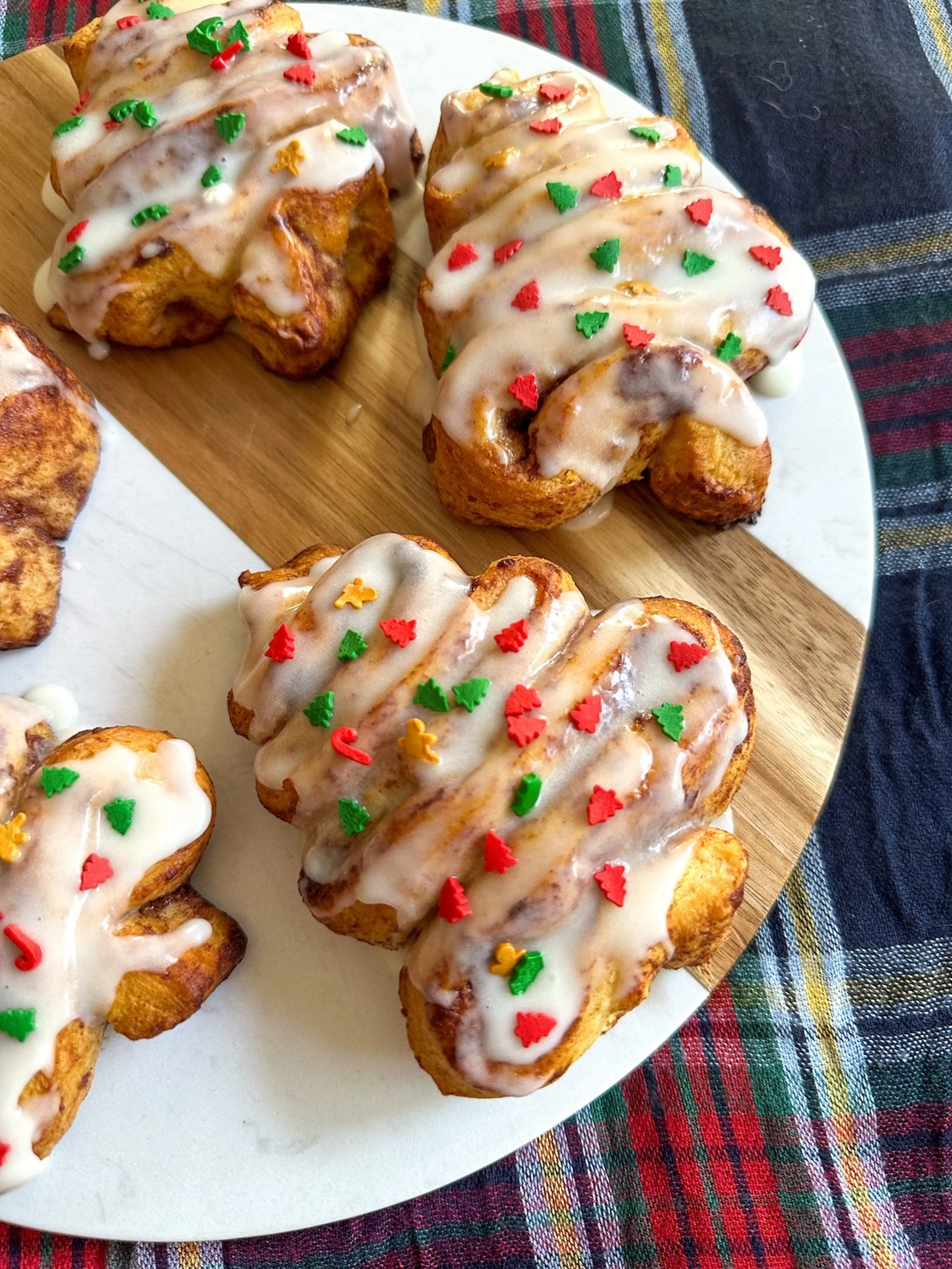 Christmas Tree Cinnamon Rolls