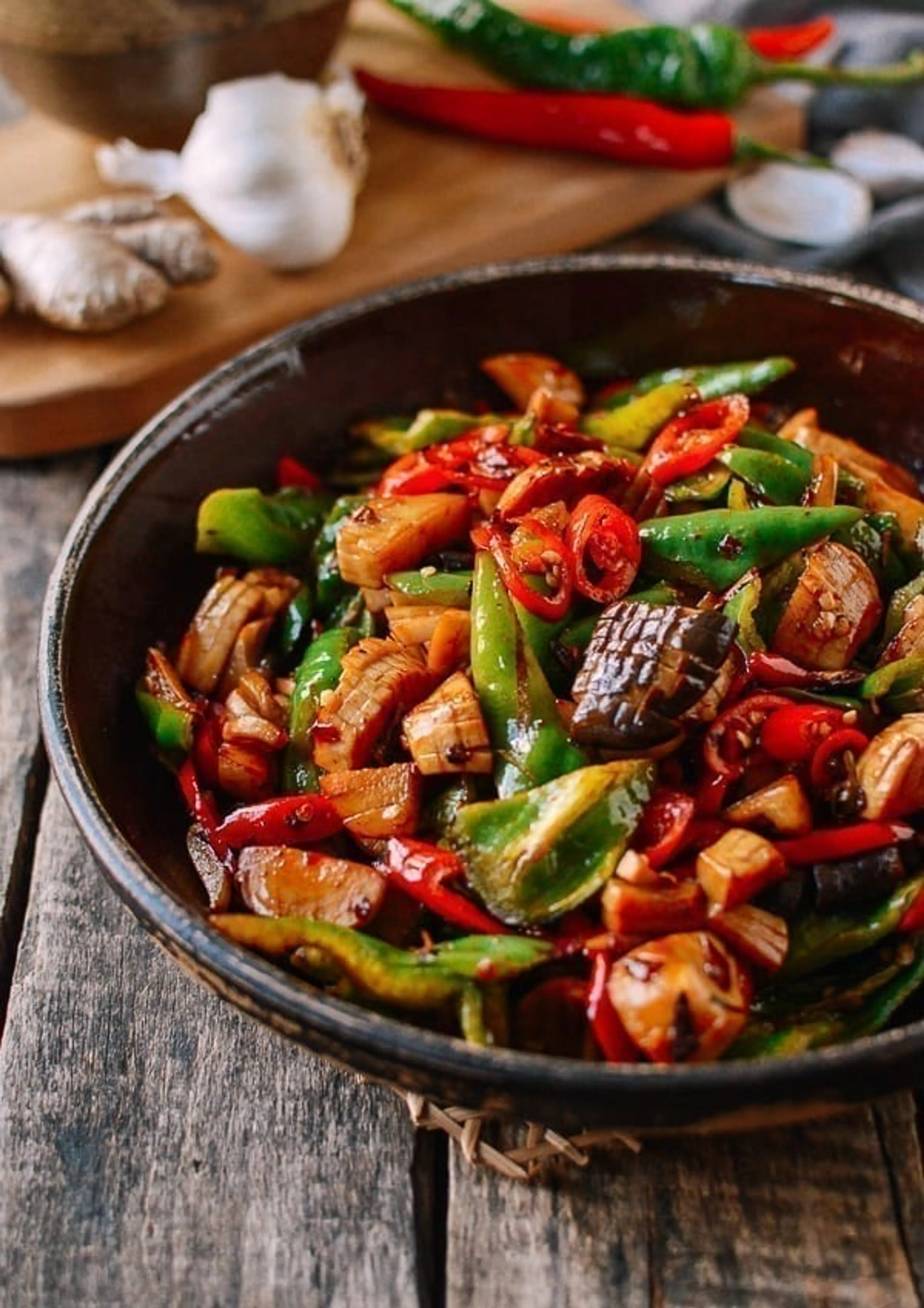 Spicy King Oyster Mushroom Stir-fry (Vegan!)